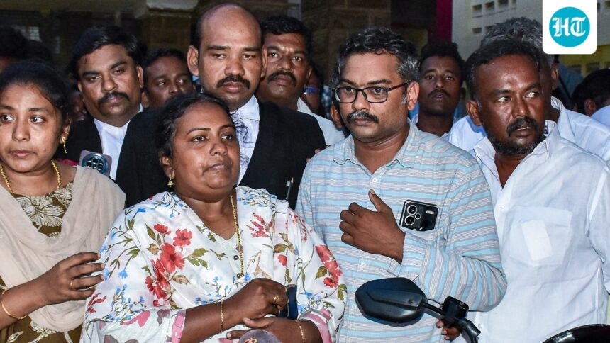 sathankulam-death-in-custody-madurai-court-sentences-9-policemen-to-death-cbi-says-it-has-been-given-case-for-fair-investigation | GIBN sathankulam-death-in-custody:-madurai-court-sentences-9-policemen-to-death,-cbi-says-it-has-been-given-case-for-‘fair’-investigation