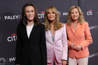 ‘charlie’s-angels’-reunites-after-50-years-to-reflect-on-the-show’s-highs-(giving-women-permission-to-be-independent)-and-its-lows-(including-missed-opportunities-for-‘kramer-vs.-kramer’-and-bond)