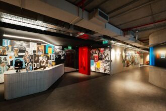 netflix-opens-an-office-in-buenos-aires,-marking-expansion-efforts-in-latin-america