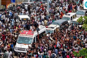 dmk’s-ks-ravinchandran-describes-tvk-as-a-“toddler’s-party”-at-pulinthope-rally