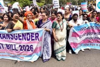 the-delhi-hc-is-seeking-a-response-from-the-center-on-the-appeals-against-the-amendments-to-the-transgender-act