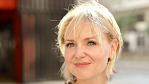 the-only-big-change-is-the-“margot-has-money-problems”-that-the-onlyfans-creators-requested