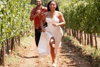 ‘you,-me-and-tuscany’-review:-halle-bailey-and-rege-jean-page-in-a-predictable-but-charming-crowd-pleasing-film