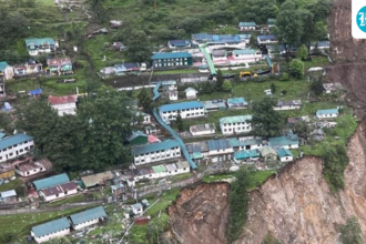 about-1,600-tourists-were-stranded-in-lakhin-district-of-sikkim-state-due-to-landslides-that-hit-the-main-road.
