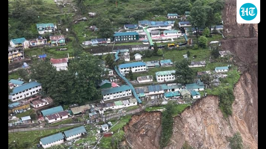 about-1,600-tourists-were-stranded-in-lakhin-district-of-sikkim-state-due-to-landslides-that-hit-the-main-road.