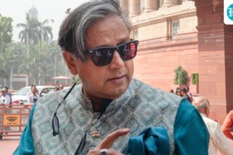 shashi-tharoor-slams-ai-and-its-fake-videos-as-‘fake-news’,-sets-‘rule-of-thumb’