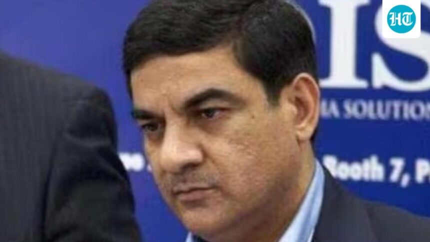 delhi-hc-rejects-sanjay-bhandari’s-plea-challenging-‘fugitive-offender’-tag.
