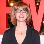 frieda-mcfadden-reveals-her-real-name:-all-about-‘the-handmaid’-author-sarah-cohen’s-real-identity