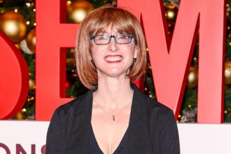 frieda-mcfadden-reveals-her-real-name:-all-about-‘the-handmaid’-author-sarah-cohen’s-real-identity