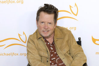 michael-j.-fox-says-he’s-“fine”-after-a-cnn-tribute-video-sparked-rumors-of-his-death