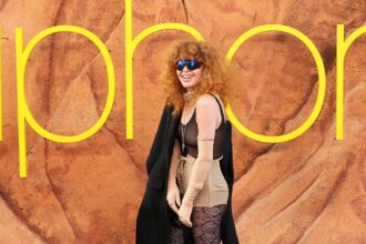 natasha-lyonne-responds-to-report-she-was-escorted-off-plane-after-‘euphoria’-premiere