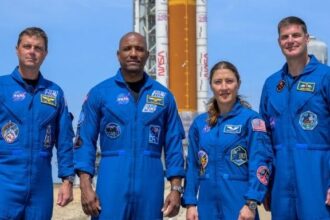 where-does-artemis-2-land-today?-splash-down-location-details