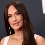 close-encounters-at-50,000-feet?-kacey-musgraves-claims-that-ufos-followed-her-plane