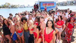 ‘baywatch’-reboot-will-remain-in-venice-beach-after-filming-issues,-karen-bass-says