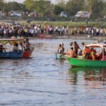 vrindavan-boat-tragedy:-video-shows-passengers-chanting-‘radhe-radhe’,-had-no-safety-vests