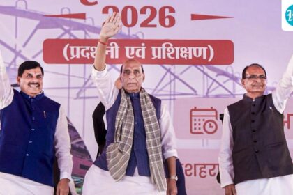 india-has-sufficient-fuel-reserves,-no-crisis:-rajnath-singh-in-lucknow
