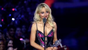 sabrina-carpenter-apologizes-for-confusing-cultural-paeans-with-yodeling-during-her-coachella-set