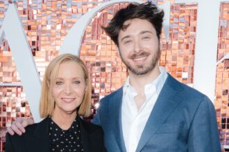 lisa-kudrow-reveals-why-she-cast-her-son-as-an-ai-troubleshooter-in-the-final-season-of-the-comeback