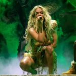 karol-g-delivers-a-visually-stunning-performance-at-the-historic-coachella-concert