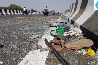 11-people-were-killed-in-a-truck-collision-with-a-cement-mixer-in-thane,-maharashtra