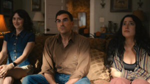 netflix’s-‘big-mistakes’-took-dan-levy-out-of-his-comfort-zone.-he-wants-hollywood-to-know-why-that’s-ok