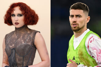 football-star-who-criticized-chappell-rowane-after-security-guard-confronted-his-daughter-says-‘issue-closed’-after-‘new-information’