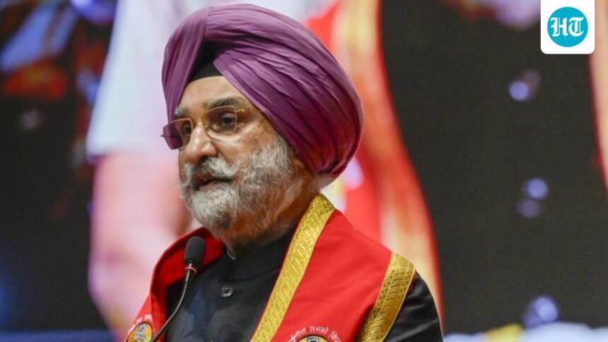 delhi-lg-orders-full-security-after-brigadier-and-son-assaulted-in-vasant-enclave-for-opposing-drinking-in-public-places | GIBN delhi-lg-orders-‘full-security’-after-brigadier-and-son-assaulted-in-vasant-enclave-for-opposing-drinking-in-public-places