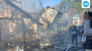 the-century-old-heritage-kasauli-market-in-himachal-town-was-gutted-by-fire,-and-the-famous-‘bon-sam’-shop-was-also-destroyed-|-visuals