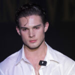 admission-to-the-collarbone-hospital-after-a-suspected-overdose-during-the-live-broadcast