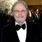 billy-crystal-will-return-to-broadway-in-a-play-inspired-by-the-loss-of-his-home