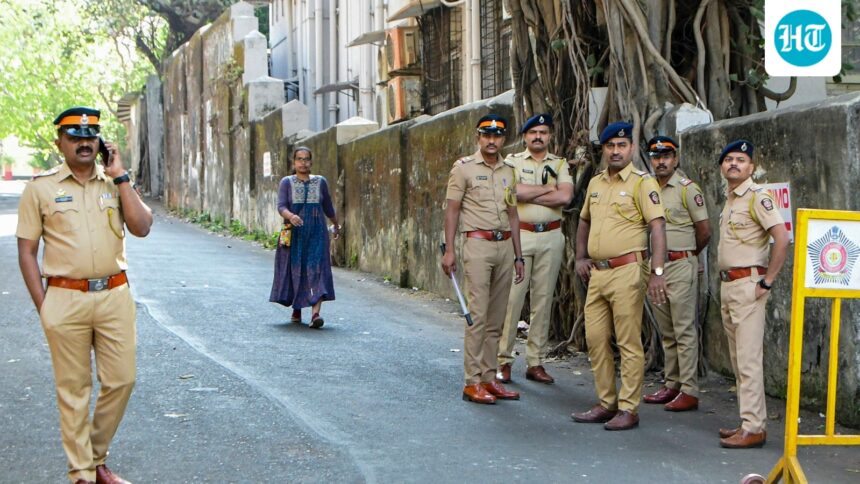 “love-trap”,-young-victims,-blackmail:-a-man-from-maharashtra-is-arrested-on-charges-of-publishing-obscene-clips