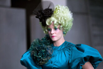 elizabeth-banks-criticizes-“white-women”-who-voted-for-trump,-says-“more-of-us”-should-be-like-the-“hunger-games”-character