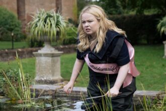 nicola-coughlan-and-lydia-west-talk-chaos,-mental-health-and-the-famous-guest-star-in-‘big-mood’-season-2:-‘it-was-a-dream’