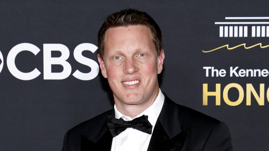 david-ellison-promises-paramount-and-warner-bros.-will-be-theatrical-champions:-‘long-live-the-movies’