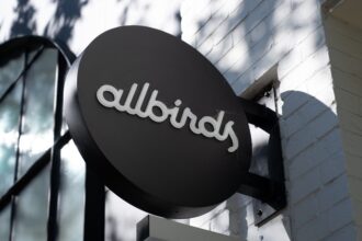 allbirds-shoes-company-ai-pivot:-why-the-brand-is-ditching-shoes