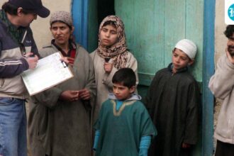 digital-census-mapping-begins-in-ndmc-areas-and-delhi-districts;-more-than-700-officials-were-deployed-for-the-survey