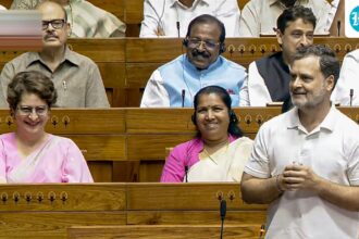 it-shows-what-priyanka-gandhi-achieved-in-5-minutes-compared-to-rahul’s-20-years