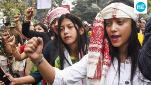 protest-against-drive-to-remove-encroachment-turns-violent,-20-people-injured:-assam-policemen