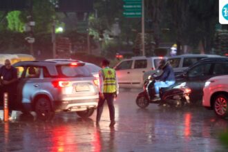 heavy-rains-lash-parts-of-delhi-ncr,-imd-issues-orange-alert