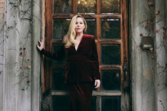 why-was-christina-applegate-hospitalized?-health-updates-amid-her-battle-with-ms