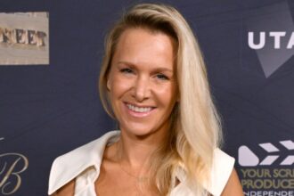 she-broke-barriers-as-a-production-ceo-in-the-middle-east.-then-she-had-to-evacuate-the-region