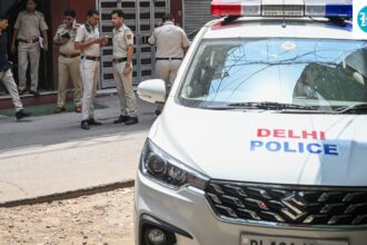 4-family-members-held-hostage,-robbed-by-new-housemaid-at-golf-links-in-delhi