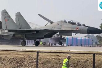pune-airport-runway-temporarily-closed-after-‘hard-landing’-incident-involving-indian-air-force-aircraft;-flights-have-been-diverted