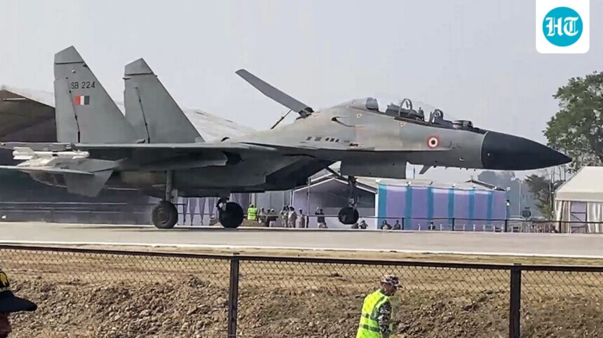 pune-airport-runway-temporarily-closed-after-‘hard-landing’-incident-involving-indian-air-force-aircraft;-flights-have-been-diverted