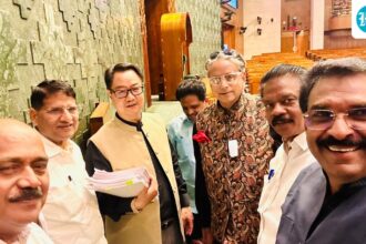 ‘no-one-can-call-me-anti-women’:-shashi-tharoor-rejects-kirin-rijiju’s-mark-after-bill-fails-in-lok-sabha