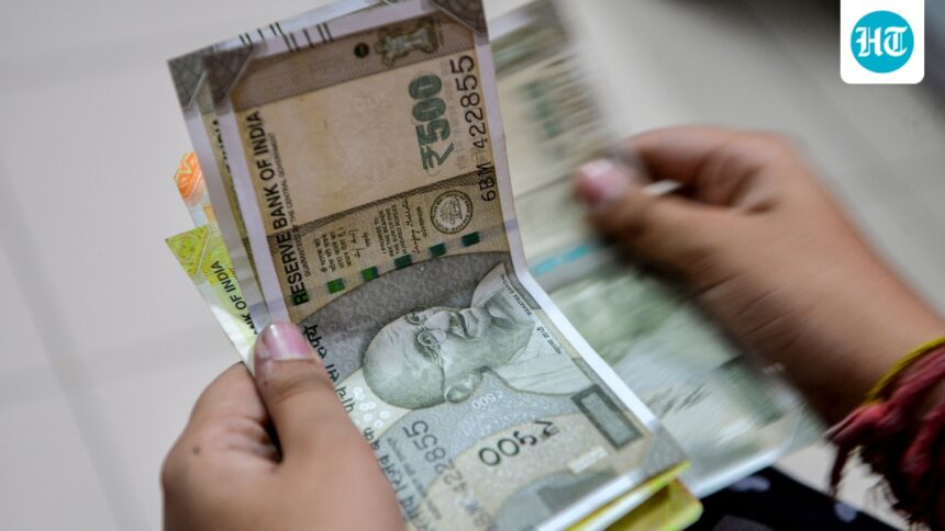 cabinet-approves-2-per-cent-da-increase-for-central-government-employees