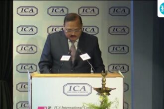 “don’t-be-afraid-of-ai,-use-it-carefully-and-consciously,”-says-cji-surya-kant