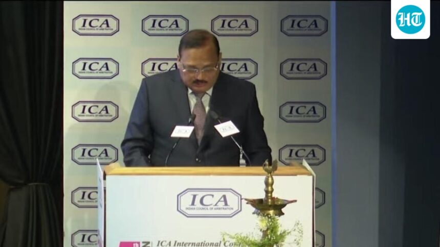 “don’t-be-afraid-of-ai,-use-it-carefully-and-consciously,”-says-cji-surya-kant