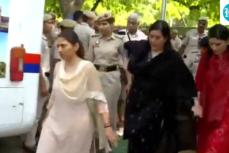 bjp-mps-bansuri-swaraj-and-raksha-khadse-arrested-during-protest-march-to-rahul-gandhi’s-residence