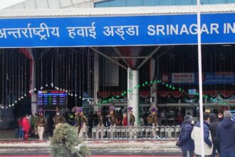 an-american-citizen-was-arrested-after-a-satellite-phone-was-found-in-his-luggage-at-srinagar-airport-in-jammu-and-kashmir.